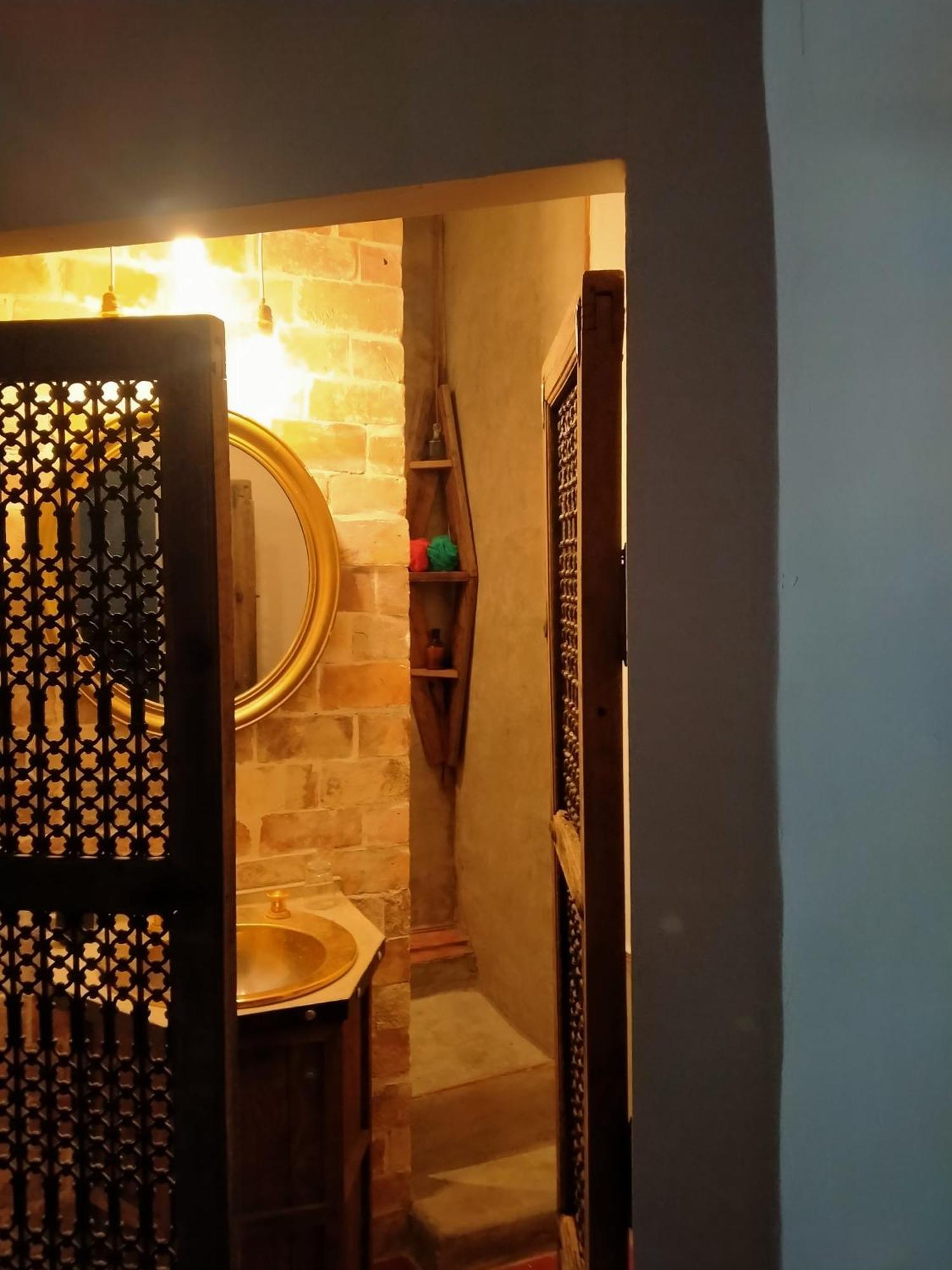 Cote Fontaine Hotel Orange  Eksteriør billede
